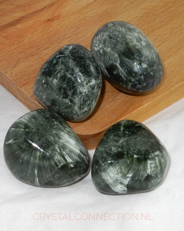 serafiniet-trommelsteen-groot Serafiniet schijfsteen