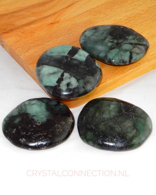 smarag-schijfsteen-groot Smaragd schijfsteen