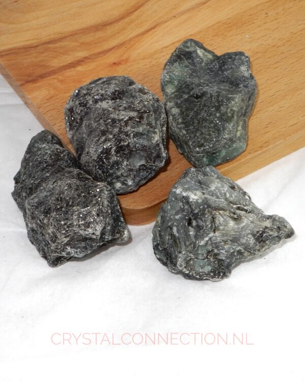 smaragd-b-kwaliteit-ruw-groot Smaragd ruw