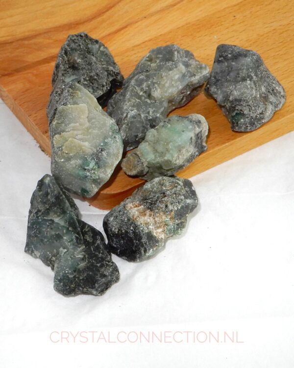 smaragd-ruw-b-kwaliteit-klein Smaragd ruw