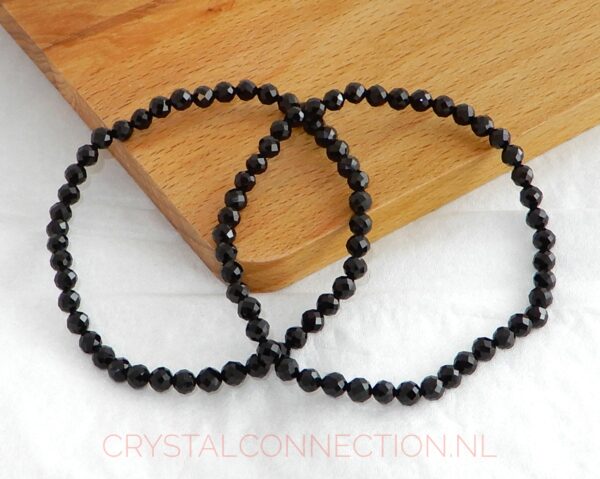spinel-zwart-armband-facet-4mm-2 Spinel armband