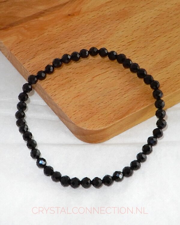 spinel-zwart-armband-facet-4mm Spinel armband
