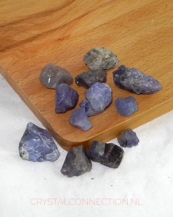 tanzaniet-ruw-blauw-verwarmd-klein Tanzaniet ruw