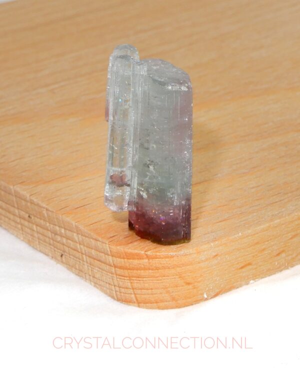 toermalijn-blauw-rood-uniek-no1 Toermalijn blauw uniek staand exemplaar