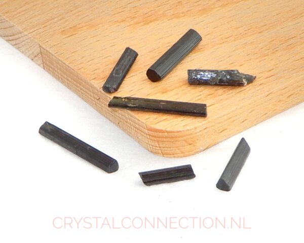 toermalijn-groen-ruw-staafje Toermalijn groen staafje