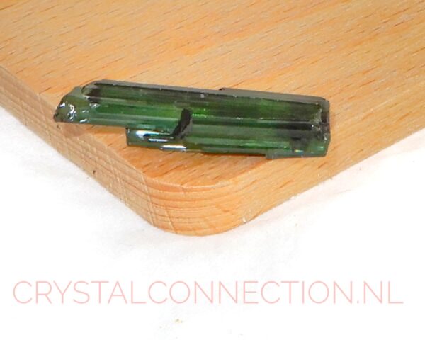 toermalijn-groen-uniek-no2 Toermalijn groen cluster uniek