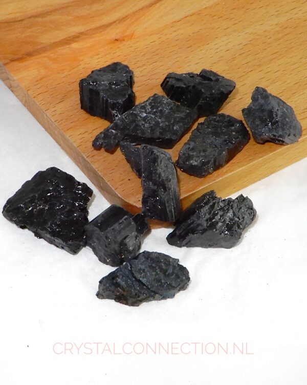 toermalijn-zwart-ruw-klein Toermalijn zwart ruw