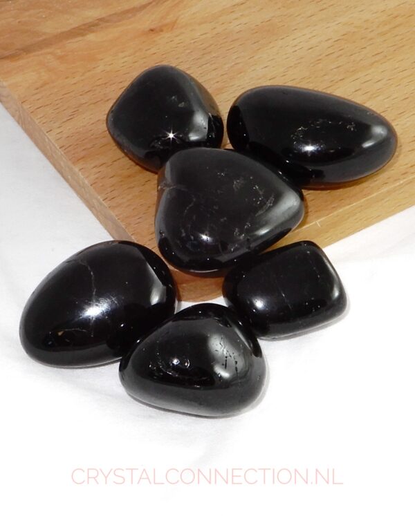 toermalijn-zwart-trommelsteen-middel Toermalijn trommelsteen