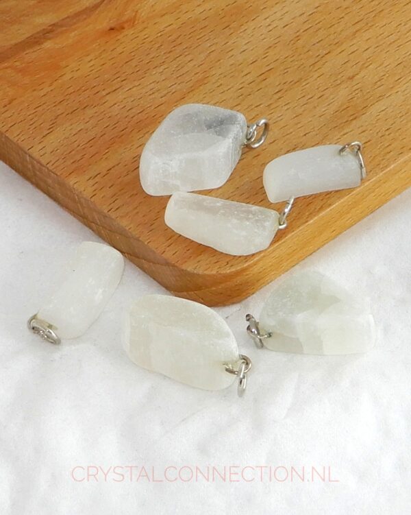 ulexiet-hanger-klein Ulexiet hanger