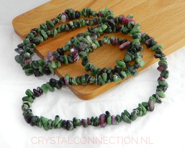 zoisiet-robijn-ketting-split Zoïsiet-robijn ketting