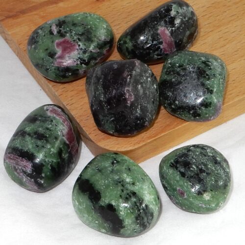 zoisiet-robijn-trommelsteen-klein Zoïsiet-robijn trommelsteen